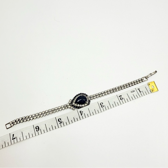 Vintage Art Deco Black and Clear Rhinestones Teardrop Bracelet and Earrings Sets - Picture 6 of 8